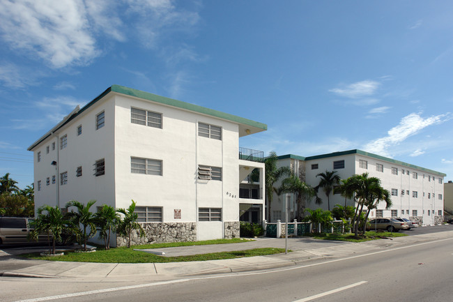 Kendor Apartments in Miami, FL - Building Photo - Building Photo