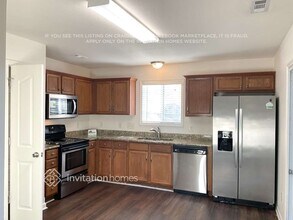 1001 Sunlight Path Dr in Monroe, NC - Foto de edificio - Building Photo