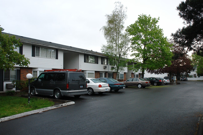 Heritage Green in Portland, OR - Building Photo - Building Photo