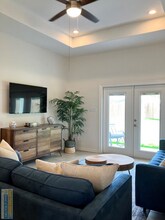 15 S Bay Hill Dr in Port Isabel, TX - Building Photo - Building Photo