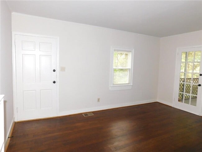 219 Parkview Dr SE in Marietta, GA - Building Photo - Building Photo