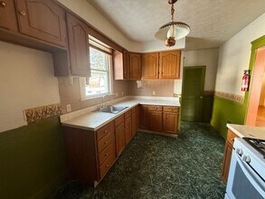 3646 E 140th St in Cleveland, OH - Building Photo - Building Photo