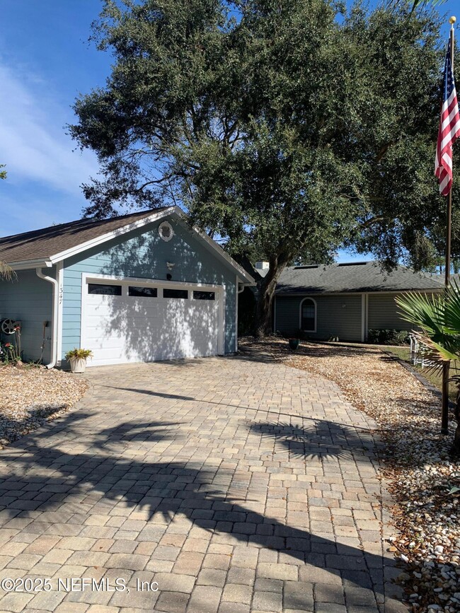 1347 Eastwind Dr in Jacksonville Beach, FL - Building Photo - Building Photo