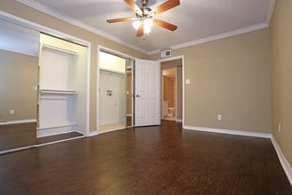 Walden of Westchase in Houston, TX - Foto de edificio - Interior Photo