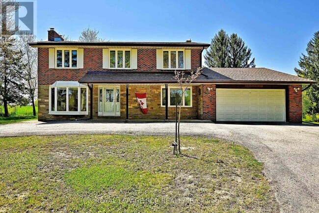 6215 17th Sideroad in Schomberg, ON - Building Photo - Building Photo