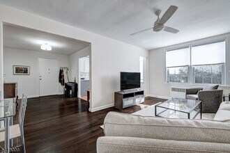 101 Gates Ave in Montclair, NJ - Building Photo - Building Photo