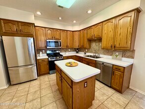 23 Westminster Dr in Monroe Township, NJ - Building Photo - Building Photo