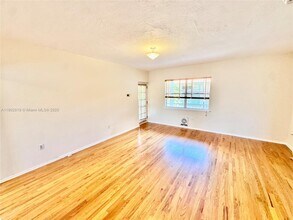 736 13th St in Miami Beach, FL - Building Photo - Building Photo