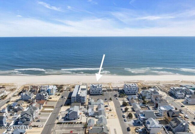 2108 S Ocean Ave in Seaside Park, NJ - Foto de edificio - Building Photo