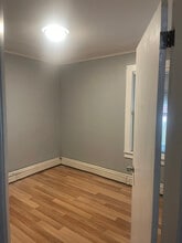 50-52-52 Linden St in Holyoke, MA - Building Photo - Building Photo