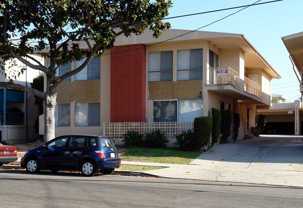 905 Victor Ave in Inglewood, CA - Building Photo