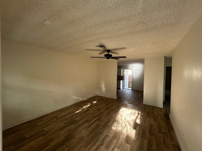 626 W Mango St, Unit B in Lantana, FL - Foto de edificio - Building Photo