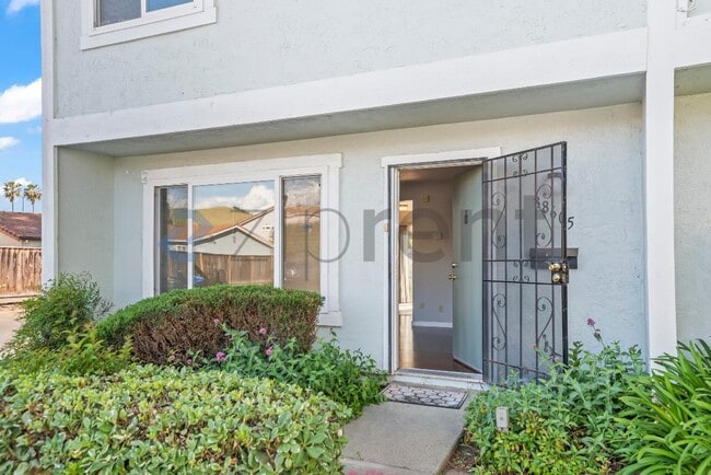 38605 Royal Ann Common in Fremont, CA - Building Photo - Building Photo