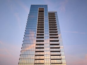 The Residences at ATX Tower in Austin, TX - Foto de edificio - Building Photo