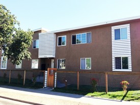 2223 Bonar St Apartamentos