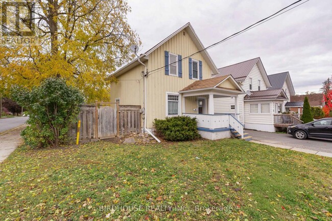 126 Durham St W in Kawartha Lakes, ON - Building Photo - Building Photo