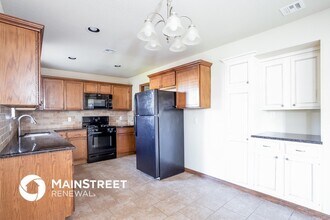 809 S Silver Leaf Dr in Moore, OK - Building Photo - Building Photo