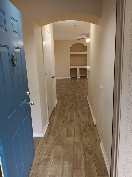 7330 Westpointe Blvd in Orlando, FL - Building Photo