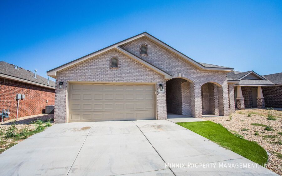 2005 Kirksey Ave in Lubbock, TX - Foto de edificio