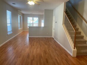 1481 E Old Settlers Blvd in Round Rock, TX - Building Photo - Building Photo