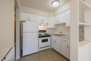 Green Acres - Saginaw, MI in Saginaw, MI - Building Photo