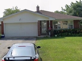 336 S Harvard Ave in Addison, IL - Building Photo