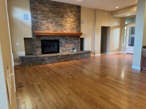 61897 Fall Creek Loop in Bend, OR - Building Photo - Building Photo