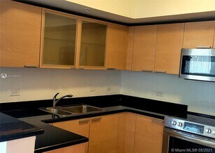 140 S Dixie Hwy, Unit 1002 in Hollywood, FL - Building Photo - Building Photo