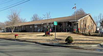 Spencer Brown Thomas Homes in Burlington, NC - Foto de edificio - Building Photo