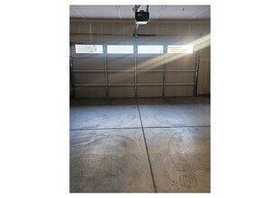 1125 Bellawood Dr in Galt, CA - Building Photo - Building Photo