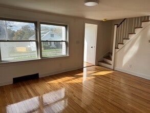 208 Green St in Weymouth, MA - Building Photo - Building Photo