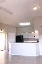 2550 SW 18th Terrace in Fort Lauderdale, FL - Foto de edificio - Building Photo