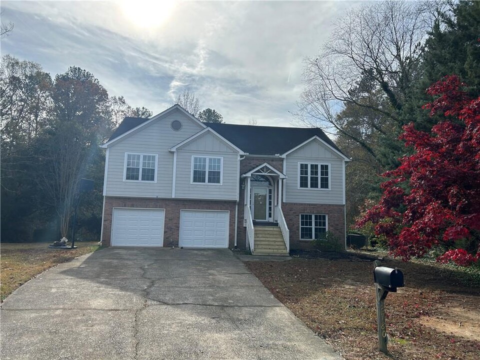 2780 Old Barn Trail in Powder Springs, GA - Building Photo