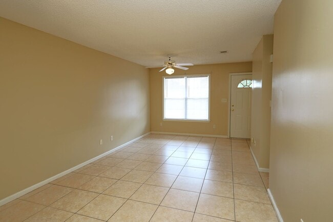 6104 Vinnie Dr in Valdosta, GA - Building Photo - Building Photo