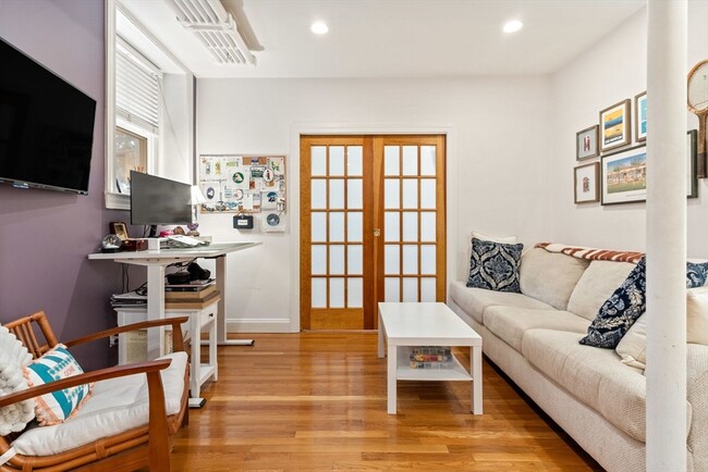 130 Longwood Ave in Brookline, MA - Building Photo - Building Photo