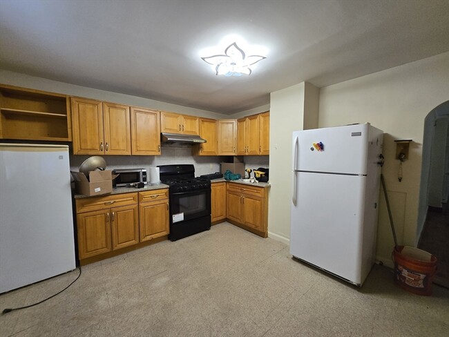 84 Boylston St-Unit -2 in Malden, MA - Building Photo - Building Photo