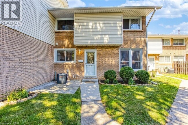 151 Parnell Rd in St Catharines, ON - Building Photo - Building Photo