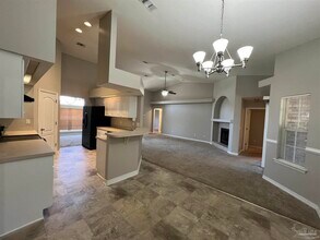 5085 Terra Lake Cir in Pensacola, FL - Building Photo - Building Photo