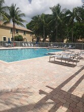 3808 Tree Top Dr in Weston, FL - Building Photo - Building Photo