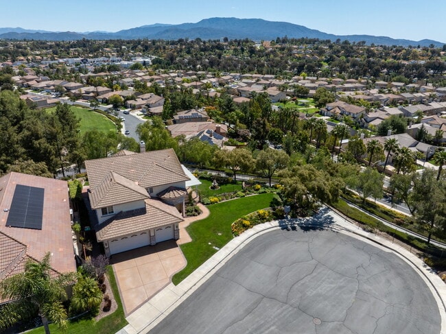 property at 31411 Pennant Ct