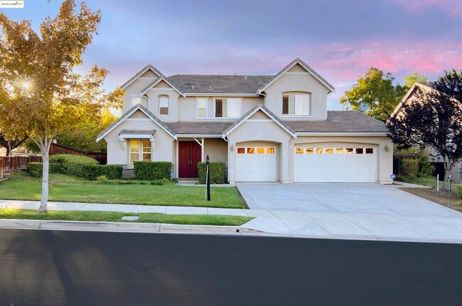 property at 2765 St Andrews Dr