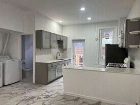 644 South St, Unit 1 in Philadelphia, PA - Building Photo