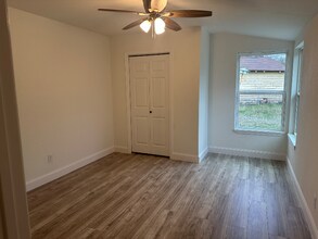 2618 Jim Loftin Rd in Dallas, TX - Building Photo - Building Photo