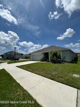 1066 Dania Cir in Palm Bay, FL - Building Photo - Building Photo