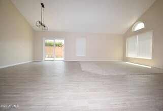 16005 S 42nd St in Phoenix, AZ - Building Photo - Building Photo