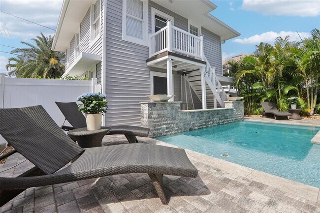 157 9th Ave N in St. Petersburg, FL - Building Photo - Building Photo