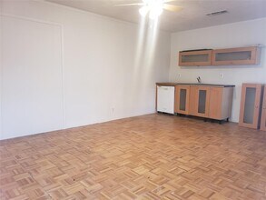 609 Bissonet Ln in Austin, TX - Building Photo - Building Photo