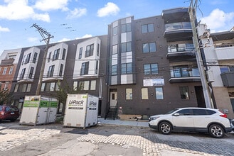 408 N Front St, Unit 10 in Philadelphia, PA - Building Photo - Building Photo