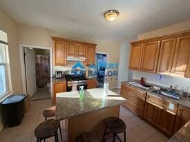 8 Eldora St, Unit 3 in Boston, MA - Building Photo