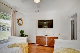 1128 N L St in Lake Worth Beach, FL - Foto de edificio - Building Photo